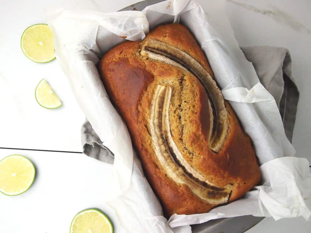 Banana bread with limes