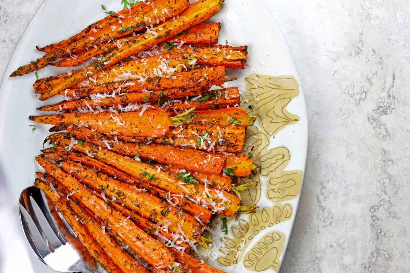 Air Fryer Carrots with Parmesan and Dill 