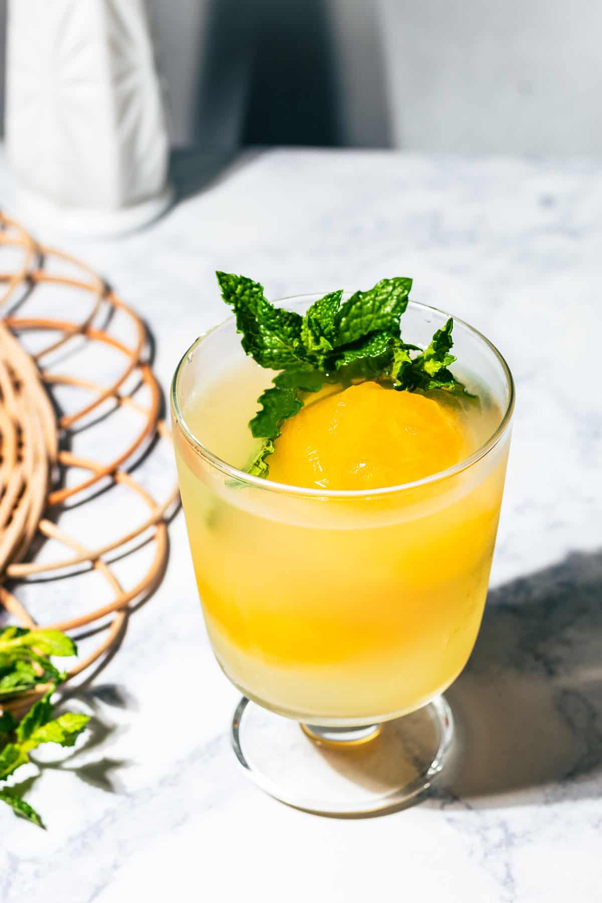 Passion Fruit Mint Lemonade Mocktail (NonAlcoholic Mojito) A
