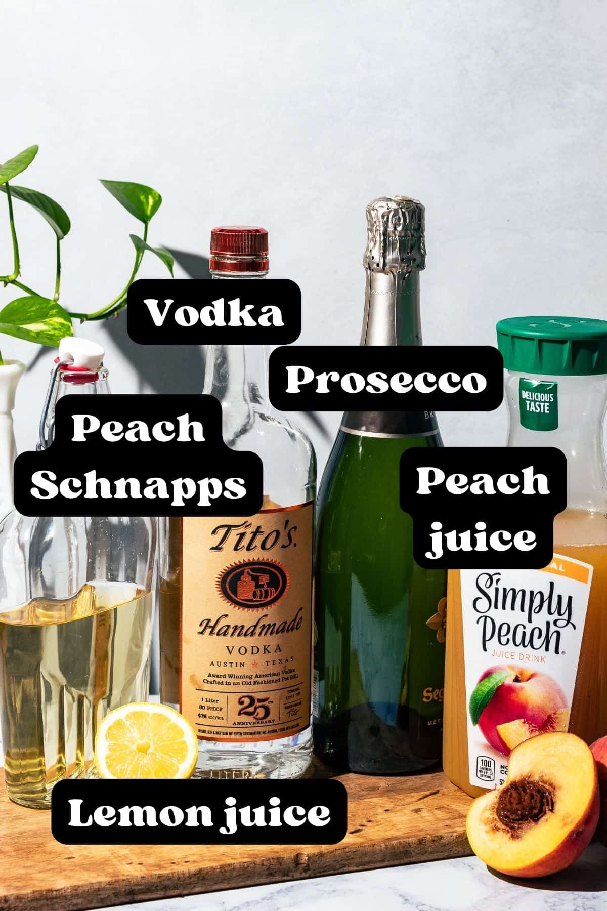 https://agratefulmeal.com/wp-content/uploads/2023/04/martini-bellini-cocktail-ingredients.jpg